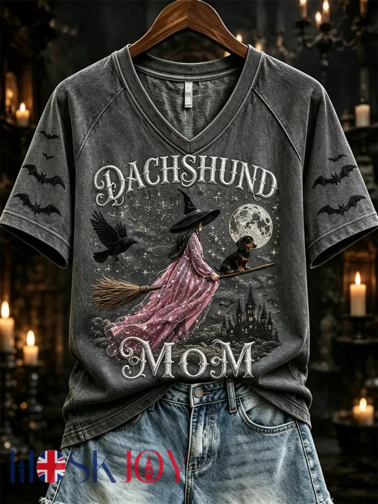 Women’s Halloween Witch Dachshund Mom Print short-sleeved T-shirt - Dark Gray / S