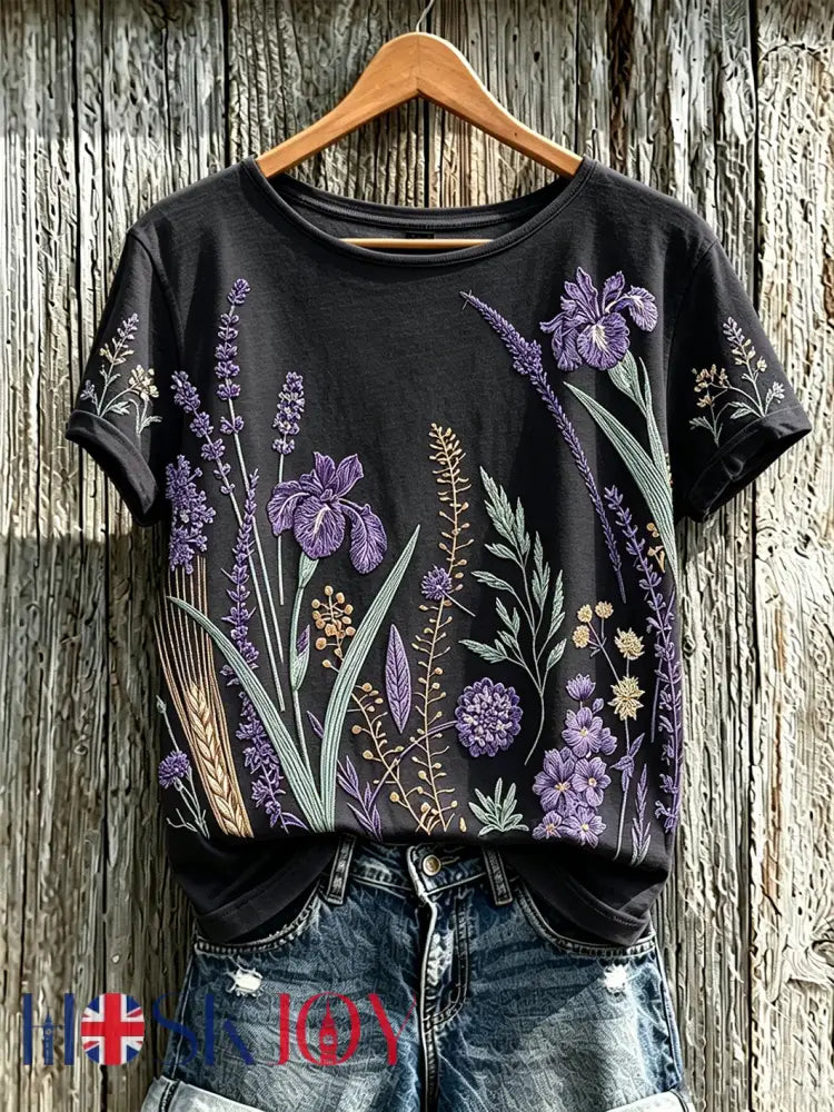 Women’s purple plant flower pattern printed casual T-shirt - Black / S