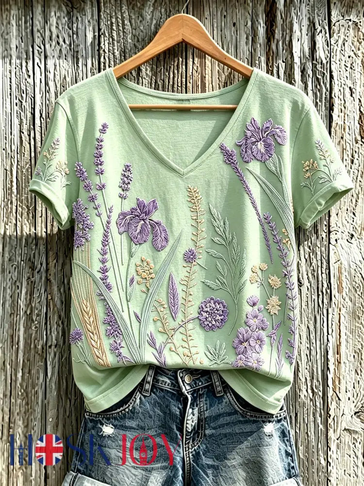 Women’s purple plant flower pattern printed casual T-shirt - Light Green / S