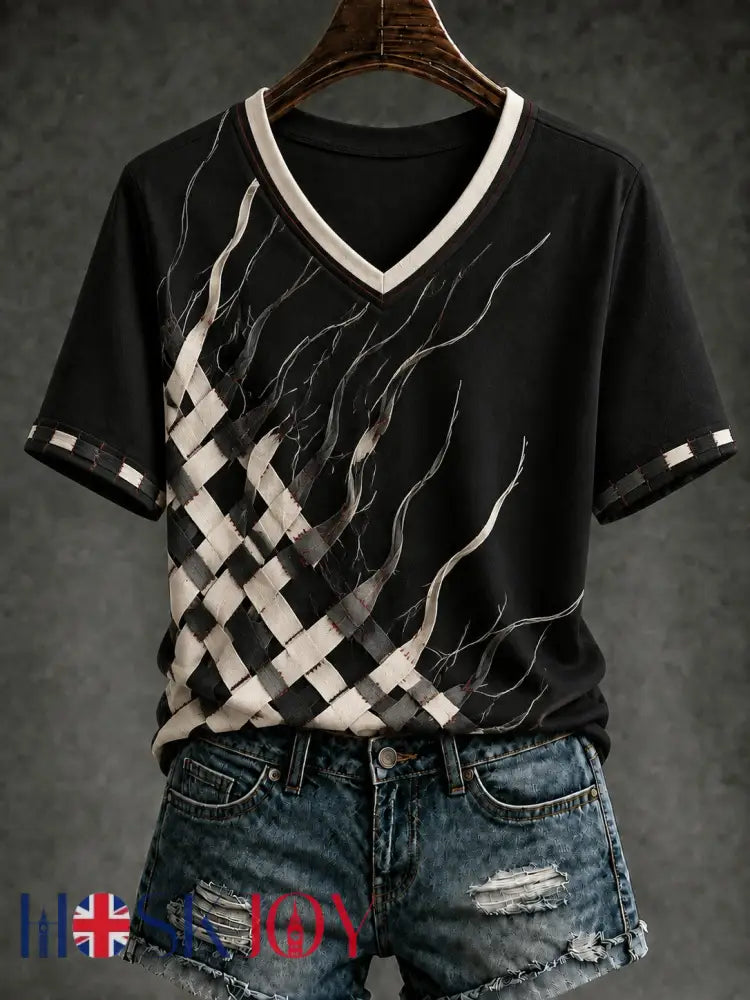 Women’s Ska Revival Style Printed V-neck T-shirt - Black / S