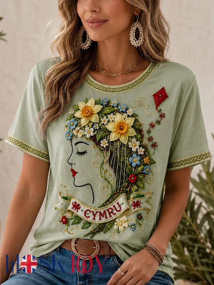 Women’s Welsh Cultural Element Art Print T-Shirt - C / S
